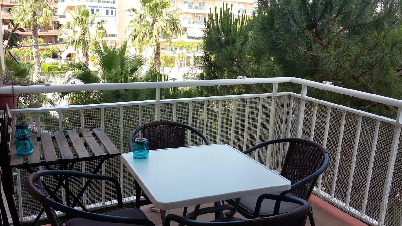 Estudio Salou Luaran gambar